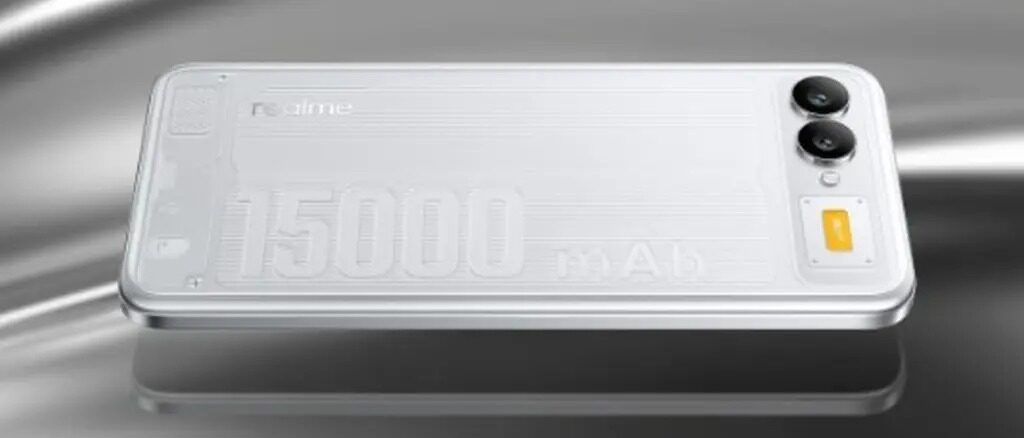 Realme svela batteria da 15.000 mAh e telefono con ventola